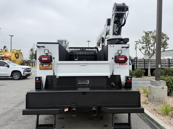 2026 Ford F-750 — photo 4