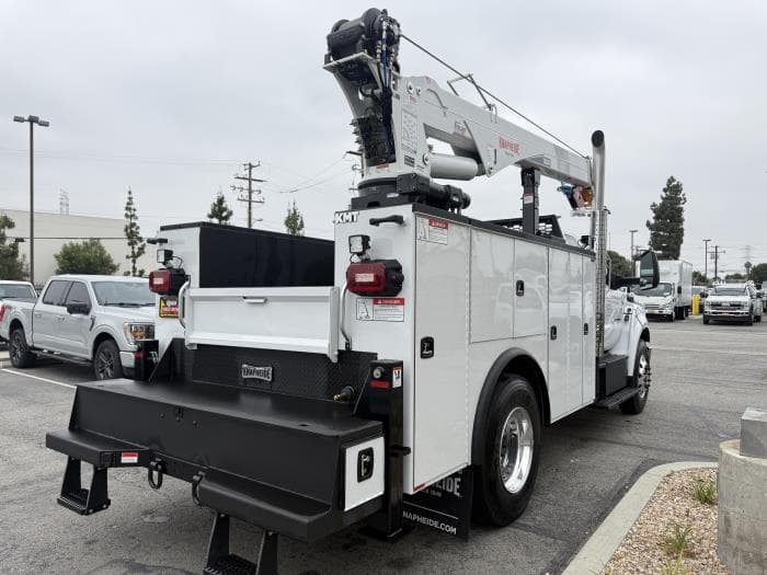 2026 Ford F-750 — photo 5