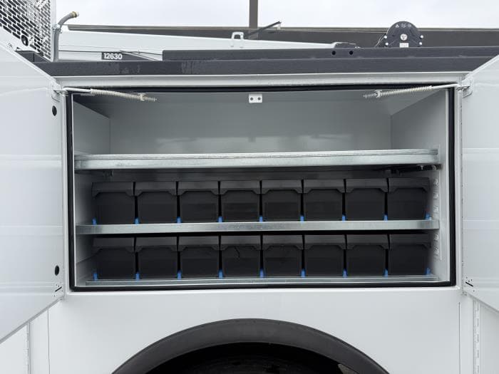 2026 Ford F-750 — photo 13
