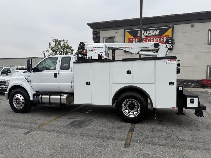2026 Ford F-750 — photo 2