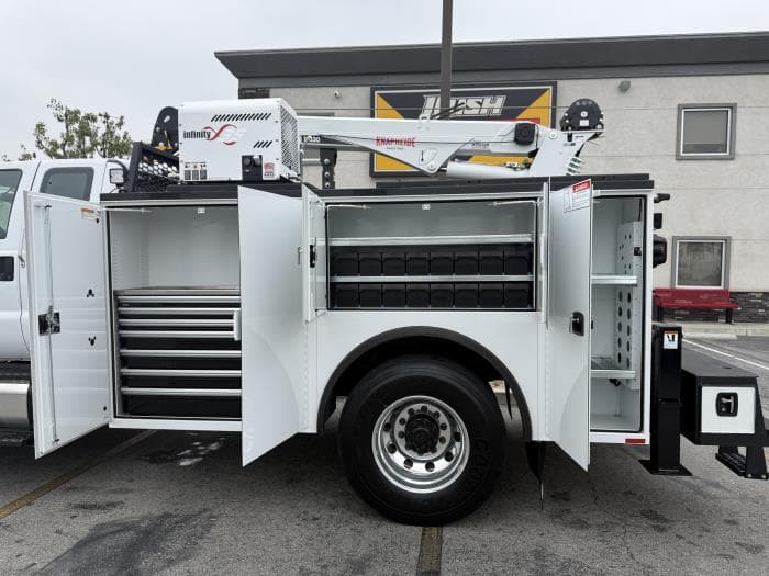 2026 Ford F-750 — photo 10