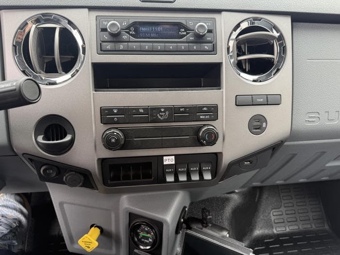 2026 Ford F-750 — photo 38
