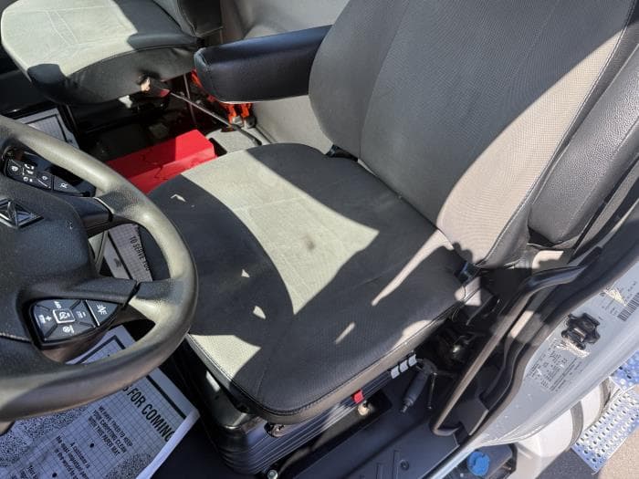 2021 International LT — photo 15