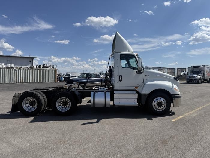 2021 International LT — photo 7