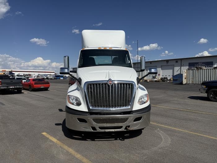 2021 International LT — photo 9