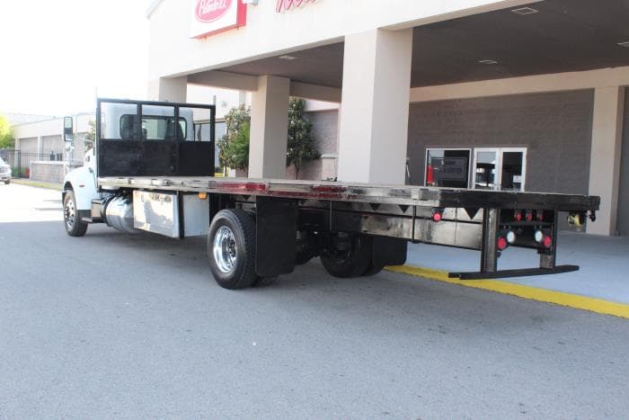 2020 Peterbilt 337 — photo 6