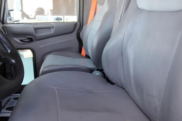 2020 Peterbilt 337 — photo 13