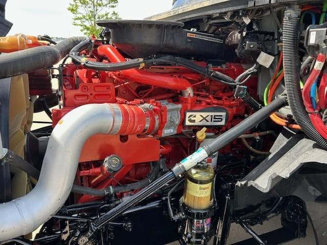 2024 International LT — photo 16