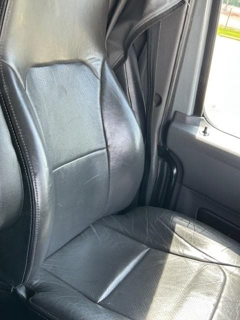 2024 International LT — photo 6