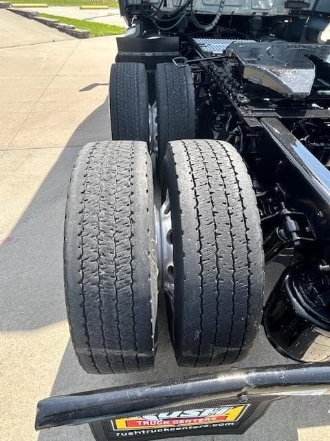 2024 International LT — photo 14