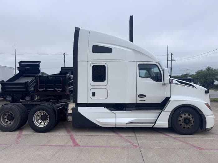 2022 Kenworth T680 — photo 5