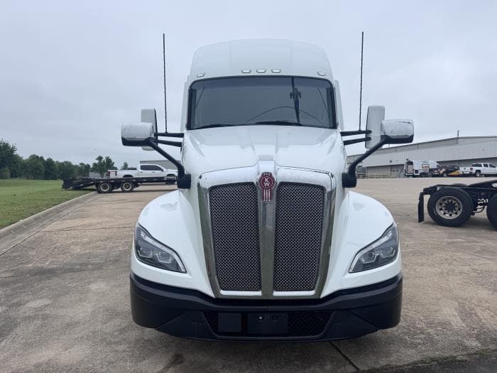 2022 Kenworth T680 — photo 5
