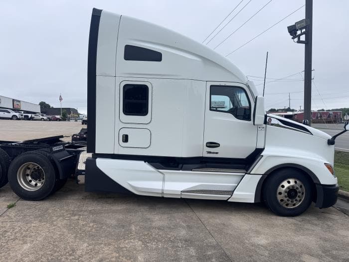 2022 Kenworth T680 — photo 3