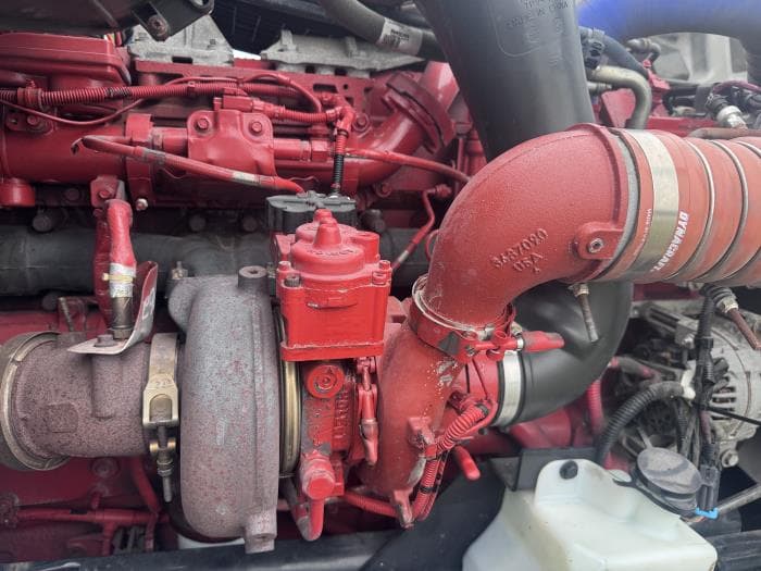 2022 Kenworth T680 — photo 14