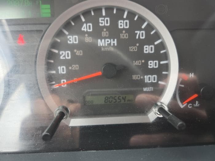 2019 Isuzu NQR — photo 2