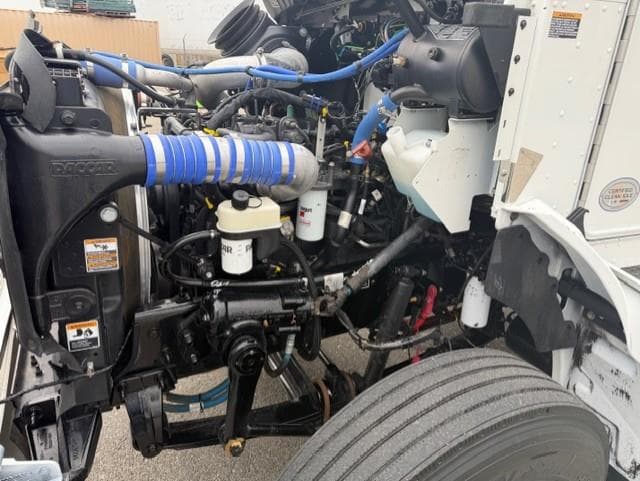 2022 Kenworth T270 — photo 13