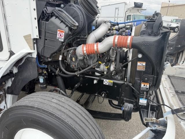 2022 Kenworth T270 — photo 14