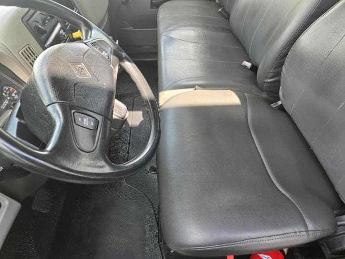 2019 International 4300 — photo 12