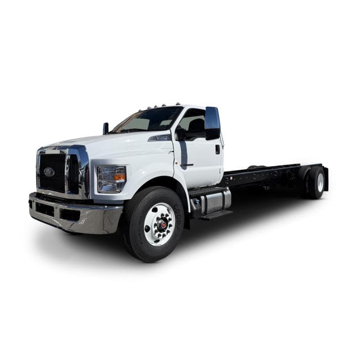 2027 Ford F-750 — photo 23