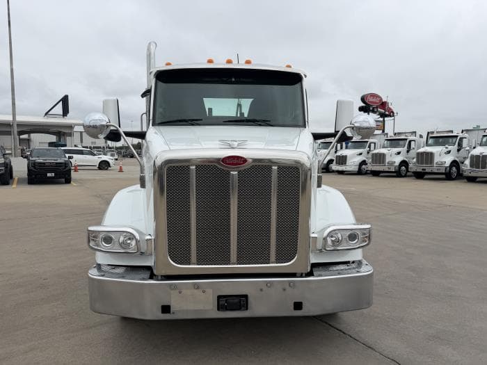 2023 Peterbilt 567 — photo 9