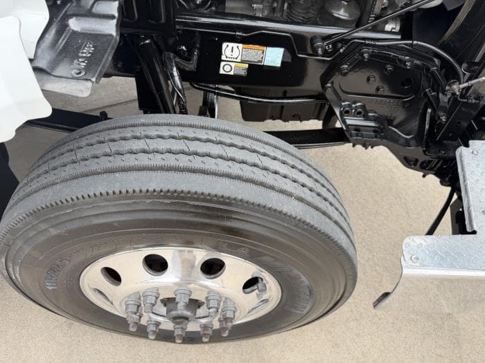 2023 Peterbilt 567 — photo 21