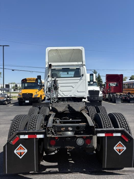 2019 International LT — photo 7