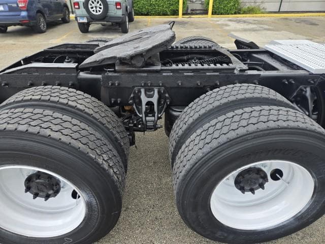 2018 Peterbilt 579 — photo 17