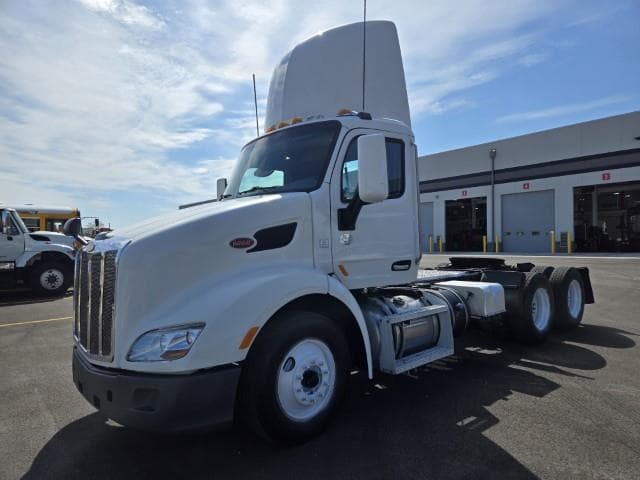 2018 Peterbilt 579 — photo 2