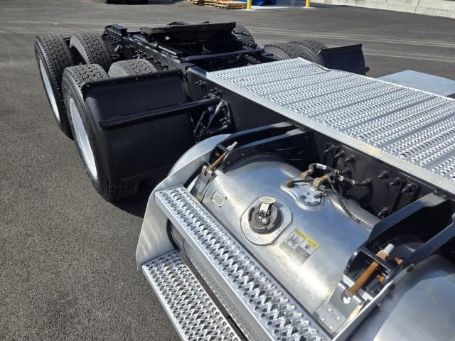 2018 Peterbilt 579 — photo 14