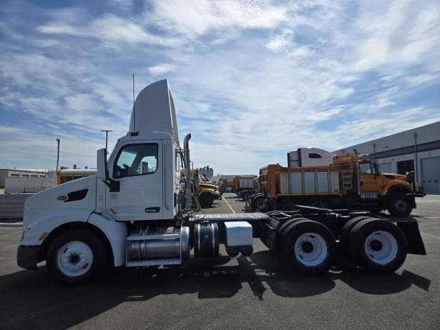 2018 Peterbilt 579 — photo 6
