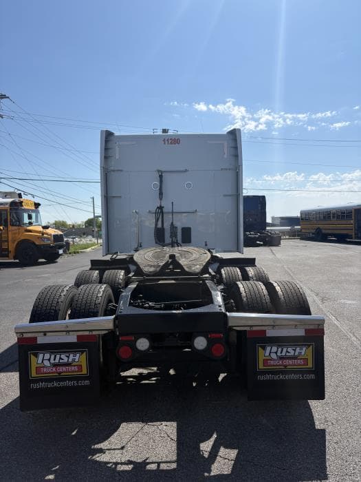 2022 Peterbilt 579 — photo 6