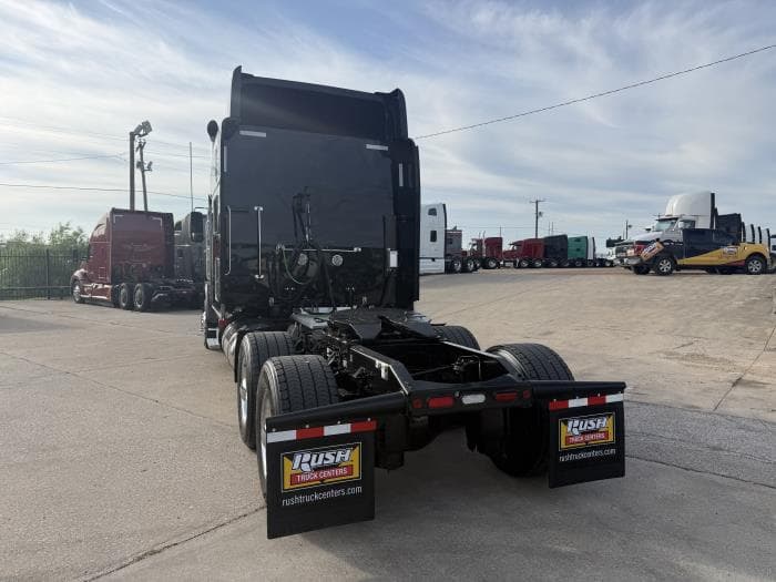 2022 Peterbilt 389 — photo 24