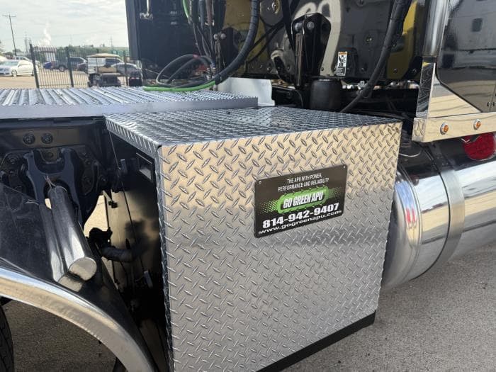 2022 Peterbilt 389 — photo 5