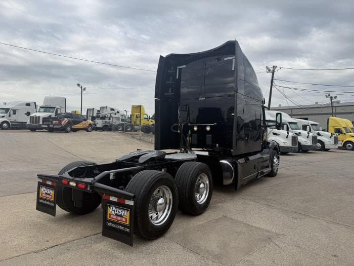 2022 Peterbilt 579 — photo 32