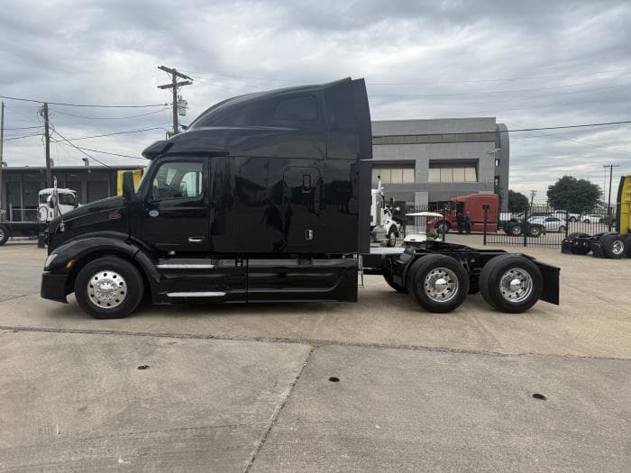 2022 Peterbilt 579 — photo 42