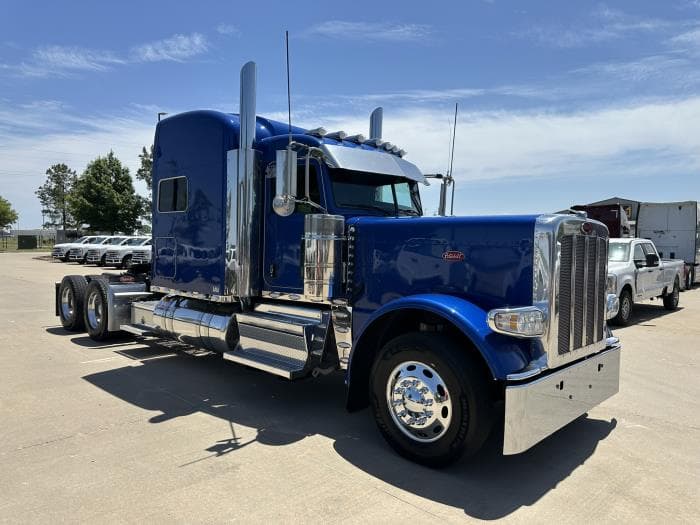 2024 Peterbilt 389 — photo 3