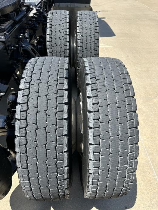 2024 Peterbilt 389 — photo 18