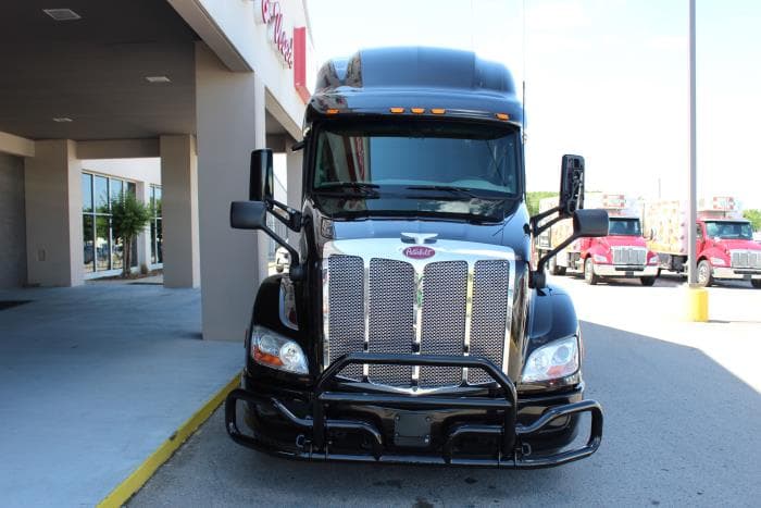 2022 Peterbilt 579 — photo 3