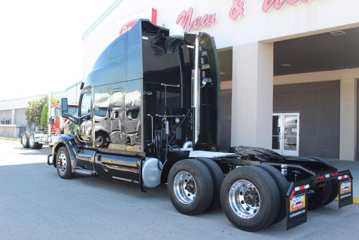 2022 Peterbilt 579 — photo 5