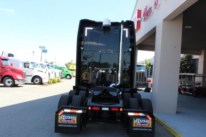 2022 Peterbilt 579 — photo 6