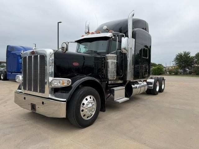 2022 Peterbilt 389 — photo 2
