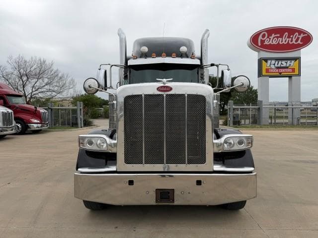 2022 Peterbilt 389 — photo 12