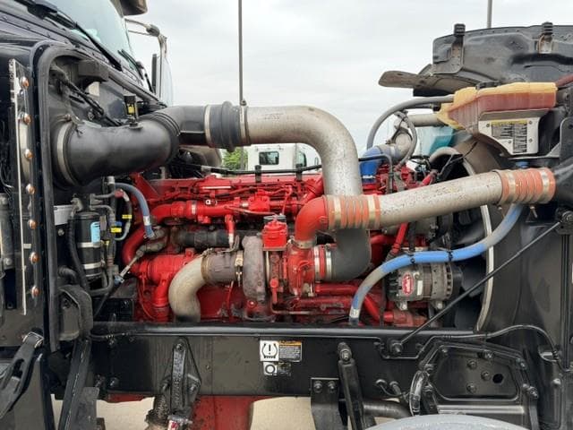 2022 Peterbilt 389 — photo 15