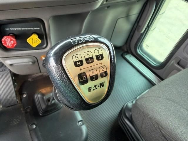 2022 Peterbilt 389 — photo 32