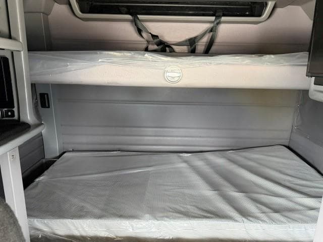 2022 Peterbilt 389 — photo 44