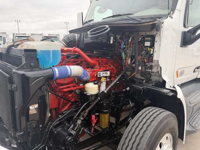 2020 Peterbilt 579 — photo 17