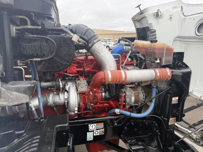 2020 Peterbilt 579 — photo 21