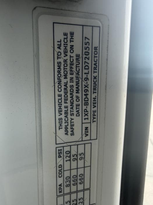 2020 Peterbilt 579 — photo 28
