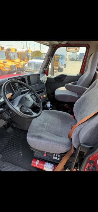 2020 International LT — photo 3