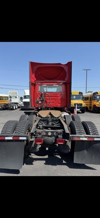 2020 International LT — photo 4